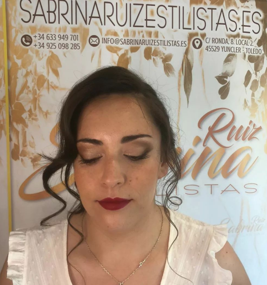 2022-08-22 18_11_44-Sabrina Ruiz Estilistas on Instagram_ “BODAS💍👩‍❤️‍💋‍👨 Todo va volviendo a la