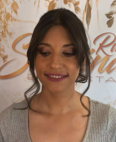 2022-08-22 18_13_41-Sabrina Ruiz Estilistas on Instagram_ “BODAS💍👩‍❤️‍💋‍👨 Todo va volviendo a la